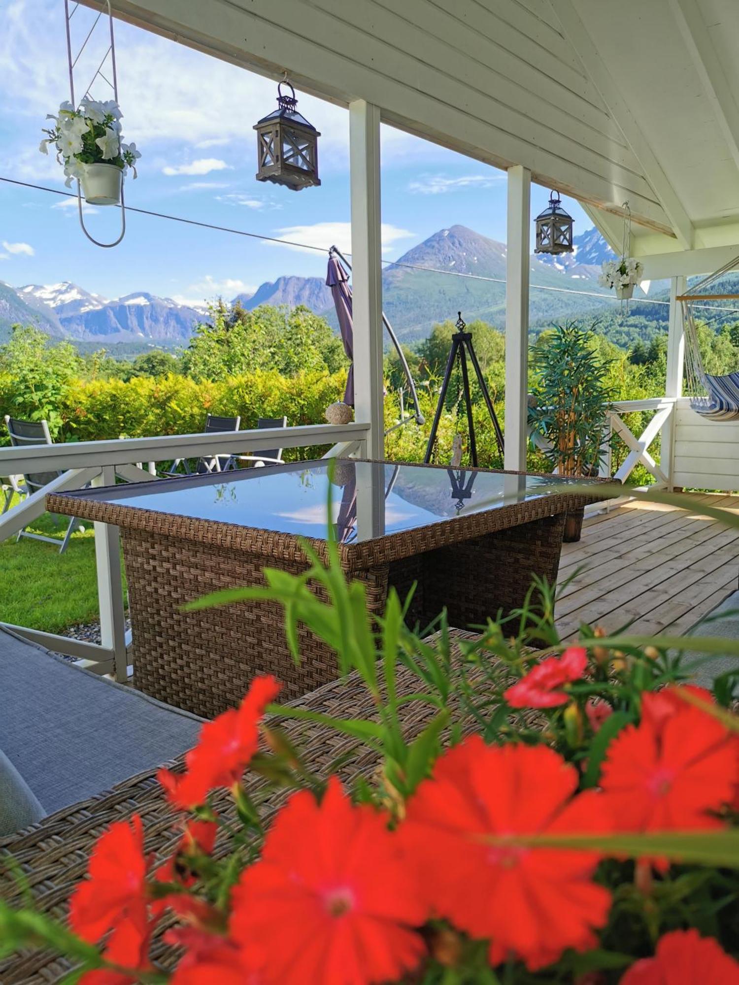 Apartment Dreamvalley Isfjorden Екстериор снимка