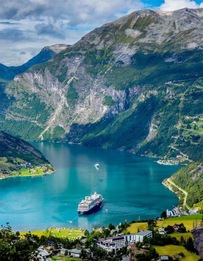 Apartment Dreamvalley Isfjorden Екстериор снимка
