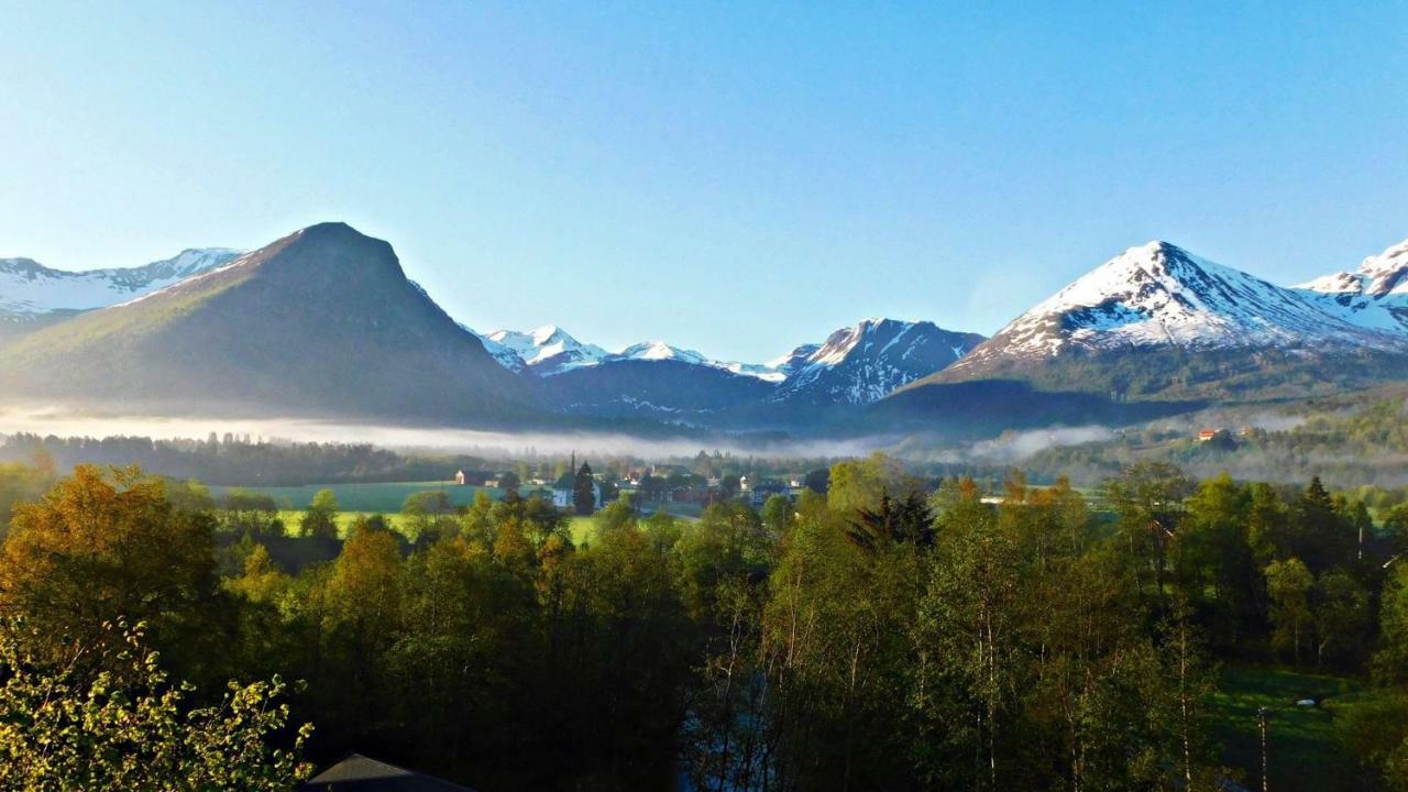 Apartment Dreamvalley Isfjorden Екстериор снимка